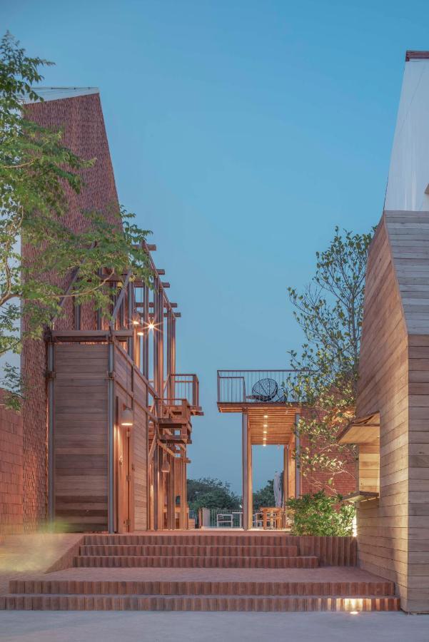 Baan Pomphet Hotel Phra Nakhon Si Ayutthaya Luaran gambar